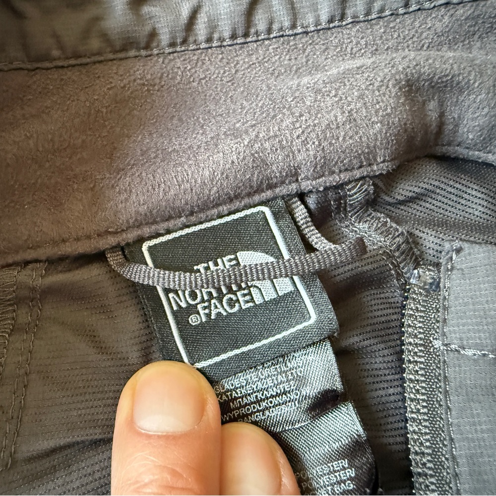 The North Face Black and White Jacket - Picture 5 of 6